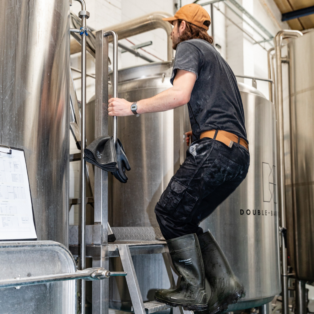 
                  
                    Brewery Tour & Tasting
                  
                